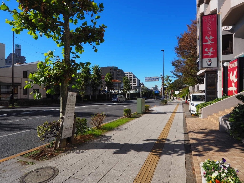 小豆沢ローズハイム　前面道路